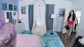 Will Alexia Anders' ass steal your Valentine's heart?