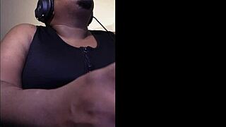 Chubby Gamer's Uncensored Solo Close-Up!
