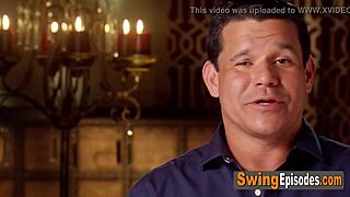 Heiße Whirlpool-Knutscherei wird zu geiler Swinger-Orgy-Fick