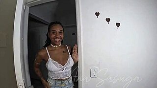 caught my friend masturbating on the couch now we scissor 😈🔥