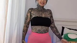 melody radford tries tight gym leggings in hot haul