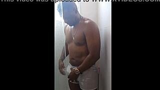 you ever seen a rola this enorme grossa thick from negorubi monster cock?