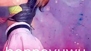 Bonneyuwu's Petite Skirt Dance Sways Suggestively Sexy