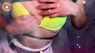 Bonneyuwu's Petite Skirt Dance Sways Suggestively Sexy