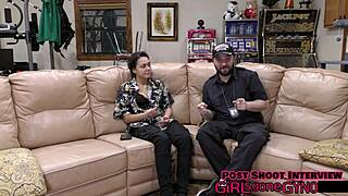 hey mara luv, need a second opinion on your latex-gloved shaved pussy up close?