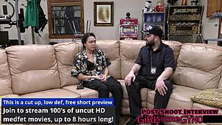 hey mara luv, need a second opinion on your latex-gloved shaved pussy up close?