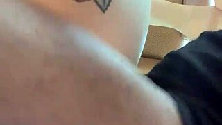 My first squirt floods pussy on daddy's bbc