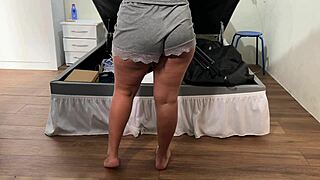 sobrinha caught on cam fixing panties flashing huge ass