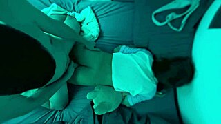 anal makes her scream wild during intense orgasm 😩💦