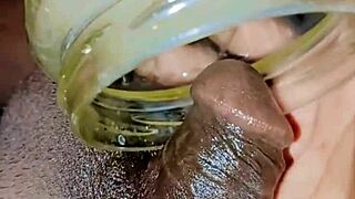 Rubbing Limp Little Clitty Till Piss Explosion!