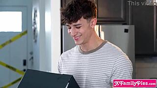 Halloween Swap Family Inspects Boxes – Everyone Gets Way Too Excited!