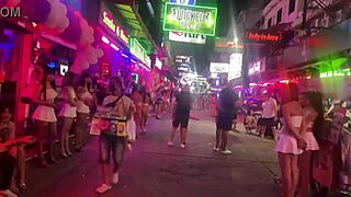 pattaya soi6 walking street go go bars redlight district thailand