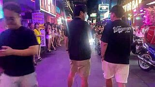 pattaya soi6 walking street go go bars redlight district thailand