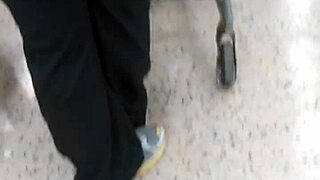 big booty pawg milf ass shaking at cub foods, hidden candid food store tease?