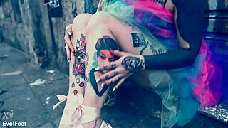 ballerina in ballet shoes chokes on cock walking street 😍👠