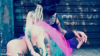 ballerina in ballet shoes chokes on cock walking street 😍👠