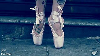 ballerina in ballet shoes chokes on cock walking street 😍👠