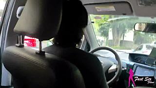 i flashed my ass on the street and the delivery guy sucked me off in his car