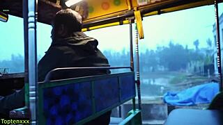 auto driver bends over and fucks horny indian bhabhi passenger doggystyle