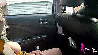 i flashed my ass on the street and the delivery guy sucked me off in his car