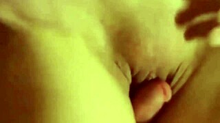 hey dude frotting shaved teen pussy while jerking can't hold back cumshot 💦🍑