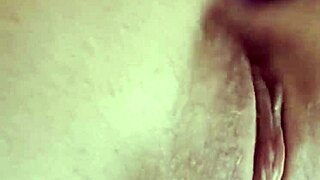 mira how hot your cocks make my latina pussy drip for solo fingering