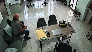 COGIENDO CON EL VIEJITO DE MI EXPROSOR PRIMERO PAJITA EN SALA!