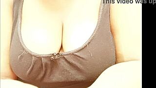 Indian big boobs aunty reveals her massive tits close up