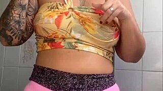 flashing my swollen pussy right on live cam