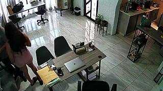 COGIENDO CON EL VIEJITO DE MI EXPROSOR PRIMERO PAJITA EN SALA!