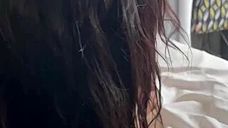 Went downstairs for iFood neighbor called me over casually