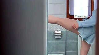 pov stepbro spies my big ass pussy in bathroom then fucks me hard 🇮🇹💦