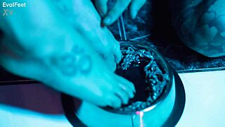 put those sexy feet on my meat while I lick your soles clean! 👅🍑