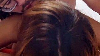 My girlfriend begs me to fuck her raw and creampie inside deep