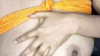 i can't stop staring at this big boobs desi indian bhabhi's juicy hairy pussy and saggy tits, she's so hot and wet