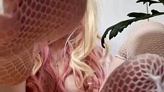 Elza Koms' fetish feet make me beg and drip in submission