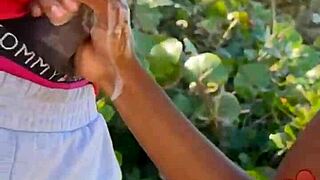 found huge black dick beachside sucked n swallowed all!!