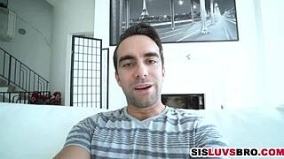 skinny teen step sis blows pervy stepbro deep 😏