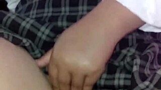 Lujurioso Director Convinces Traviesa Jovencita for Steamy Colegio Fuck and Creampie Panic