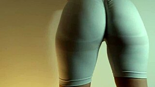 trying on tight leggings like a youtuber but i flash my big pussy 😏