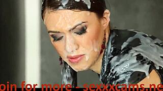 Sexsweet club turns into wild webcam dance party