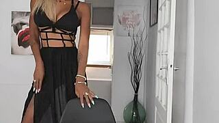 heart races during public striptease leading to explosive orgasm in episode 15 season 6