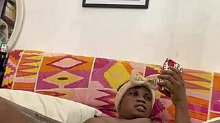 Amateur girl seriously checks if her pussy still works full video on red