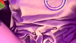 check this bodybuilder breeding my roommate's soaked pussy creampie