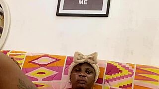 Amateur girl seriously checks if her pussy still works full video on red