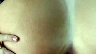 hubby plugs my ass while fucking pussy then fills it with cum 😈