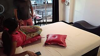 Fui A Hotel Con Esta Latina Y Sus Tetas Naturales Rebotan Sobre Mi Polla Pequeña