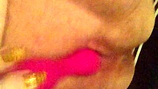 sharinmailove rubs her chubby curves with toys in solo play