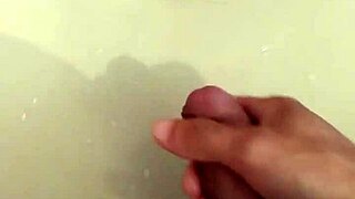 oh man i'm stroking so good feeling that hot cum build up gozando gostoso all over