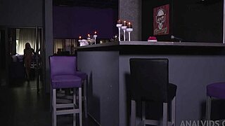 Lola Taylor crams huge dildos deep into her tight ass